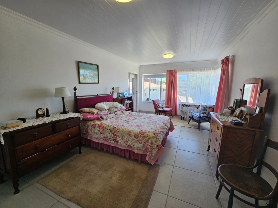 3 Bedroom Property for Sale in Stilbaai Wes Western Cape